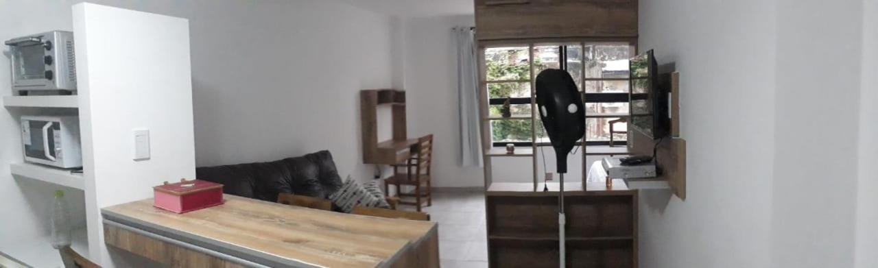Depto Temporario La Plata Bed & Breakfast Exterior photo